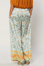 Load image into Gallery viewer, Jenn&#39;s Paisley Print Wide Leg Pants