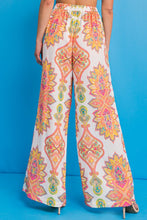 Load image into Gallery viewer, Front Pleat Wide Leg Pants