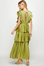 Load image into Gallery viewer, Sleeveless Pleated Layered Maxi Dress