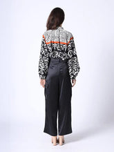 Load image into Gallery viewer, GRACIA-Orange Print Long Sleeve Blouse