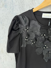 Load image into Gallery viewer, Floral Embellished Tshirt