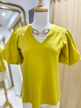 Load image into Gallery viewer, GRACIA-Bubble Sleeve V neck Top