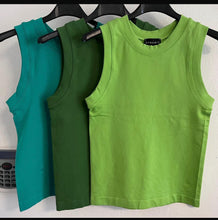Load image into Gallery viewer, Basic Scoop Cami Top
