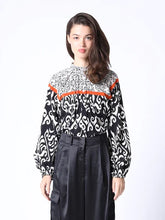 Load image into Gallery viewer, GRACIA-Orange Print Long Sleeve Blouse