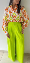 Load image into Gallery viewer, Pleated Wide Leg Pants