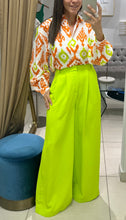 Load image into Gallery viewer, Pleated Wide Leg Pants