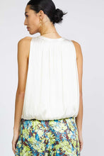 Load image into Gallery viewer, Bubble Hem Halter Neck Blouse