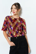 Load image into Gallery viewer, Sequin Diamond Pattern Crop Top