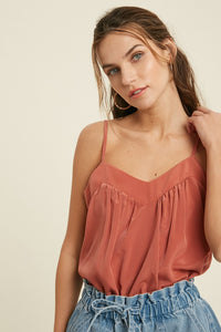 V-NECK TEXTURED WOVEN CAMI TOP