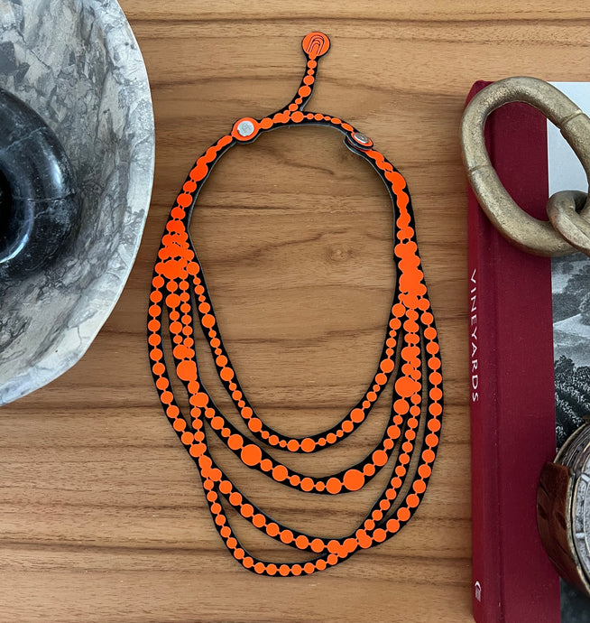 Madame Pearls Bold-Neon