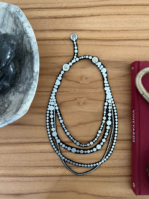 Madame Pearls Bold-Silver