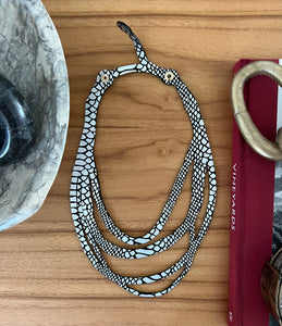 Pearls Madame Bold-Gold